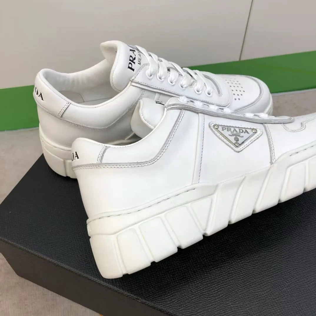 Factory price: 420💰Prada new men's leather sports shoes, the highest version on the market, any comparison is welcome🆚! The original leather has excellent texture and is super high-end! Fetal sheep net lining imported from Italy, removable pad! Luxurious materials and fine workmanship, highly recommended! Code number: 38-44, customized 45